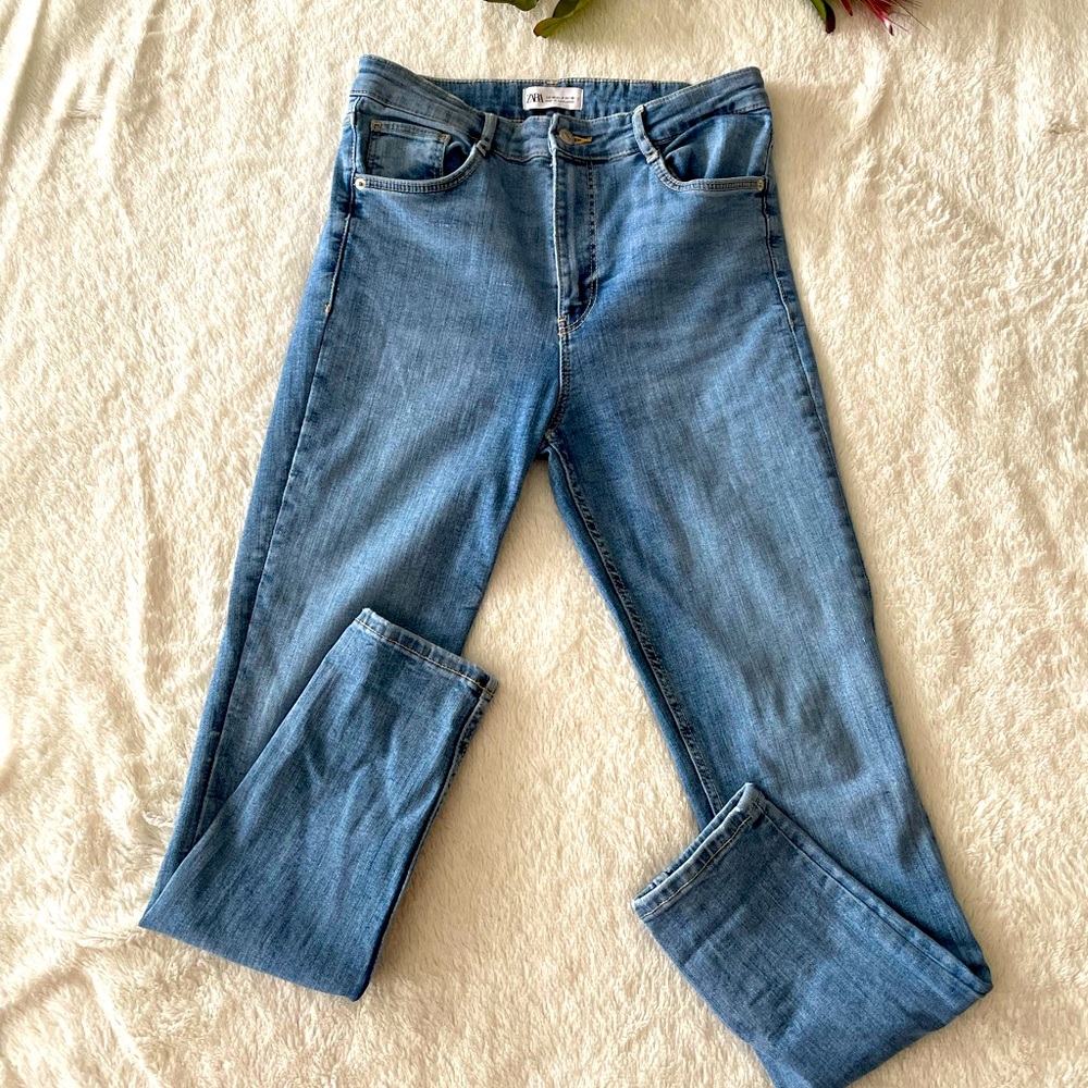 Zara Jeans